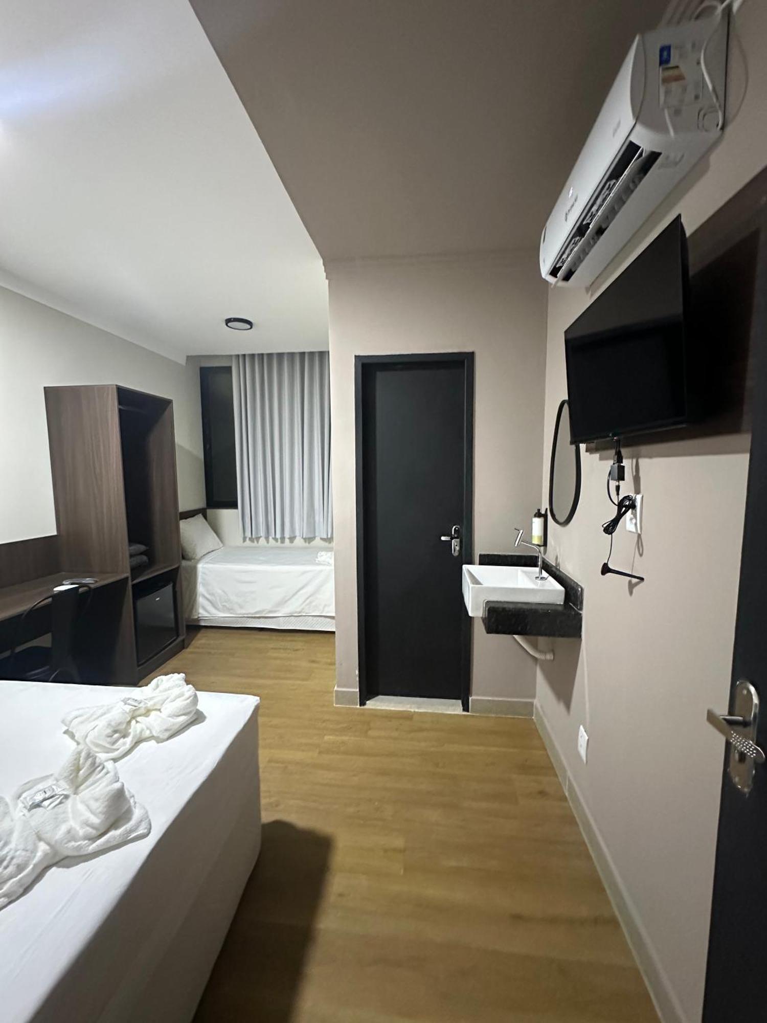Otto Hotel Governador Valadares Bagian luar foto